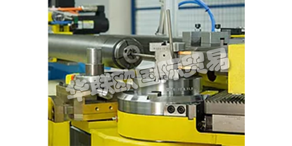 SENIOR-AEROSPACE-ERMETO是流體傳輸組件的領(lǐng)先供應(yīng)商，其產(chǎn)品質(zhì)量得到認(rèn)可。  　　Ermeto存在于不同的細(xì)分市場：航空航天，海運，國防和各種行業(yè)。