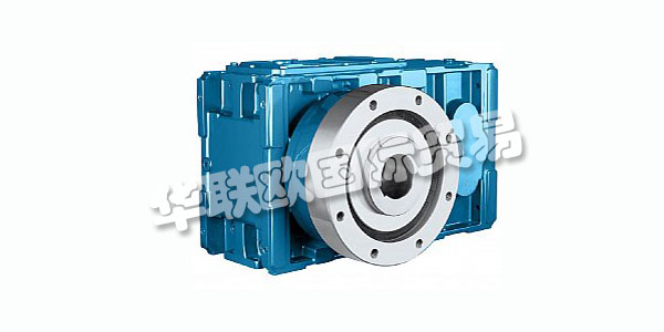 PIV DRIVES 是全球知名的機(jī)械齒輪裝置生產(chǎn)商，產(chǎn)品廣泛應(yīng)用于塑料和橡膠領(lǐng)域。自1928年成立于德國(guó)，他們是建造齒輪箱的專(zhuān)家，可滿足現(xiàn)代工業(yè)的苛刻要求 - 在質(zhì)量，可靠性，卓越性能和預(yù)期壽命方面。這些只是PIV產(chǎn)品聲譽(yù)卓著的主要原因，另一個(gè)是著名的“德國(guó)制造”方法。