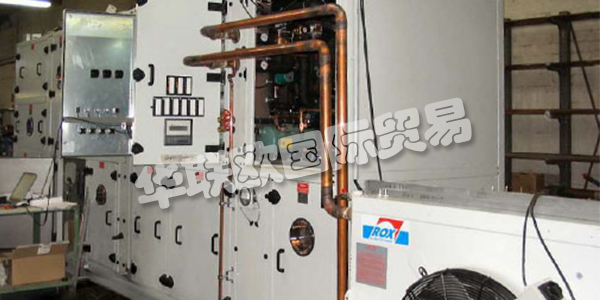 ROX-KLIMATECHNIK GmbH作為房間和工藝空氣技術(shù)設(shè)備和組件的制造商，是規(guī)劃者，工廠建設(shè)者和工廠操作員的合作伙伴。采用Rox-Klimatechnik GmbH中央空調(diào)的室內(nèi)空氣和工藝空氣技術(shù)有助于保持舒適的室內(nèi)氣候。清潔污染的廢氣是積極的環(huán)境保護(hù)。