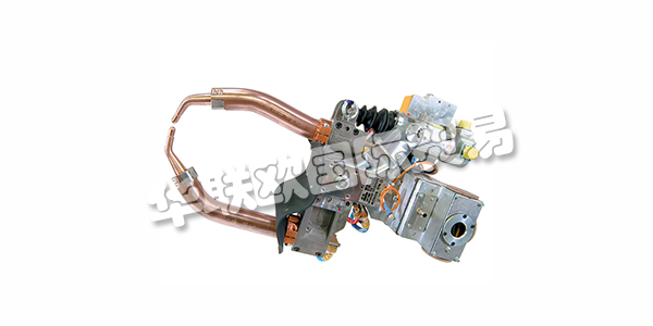 ARO總部位于法國勒芒附近的Chateau-du-Loir，在歐洲，美洲和遠東設(shè)有地區(qū)辦事處，并擁有獨立的銷售和服務(wù)合作伙伴。ARO是多學(xué)科英國工程集團Langley Holdings plc的一個部門。?